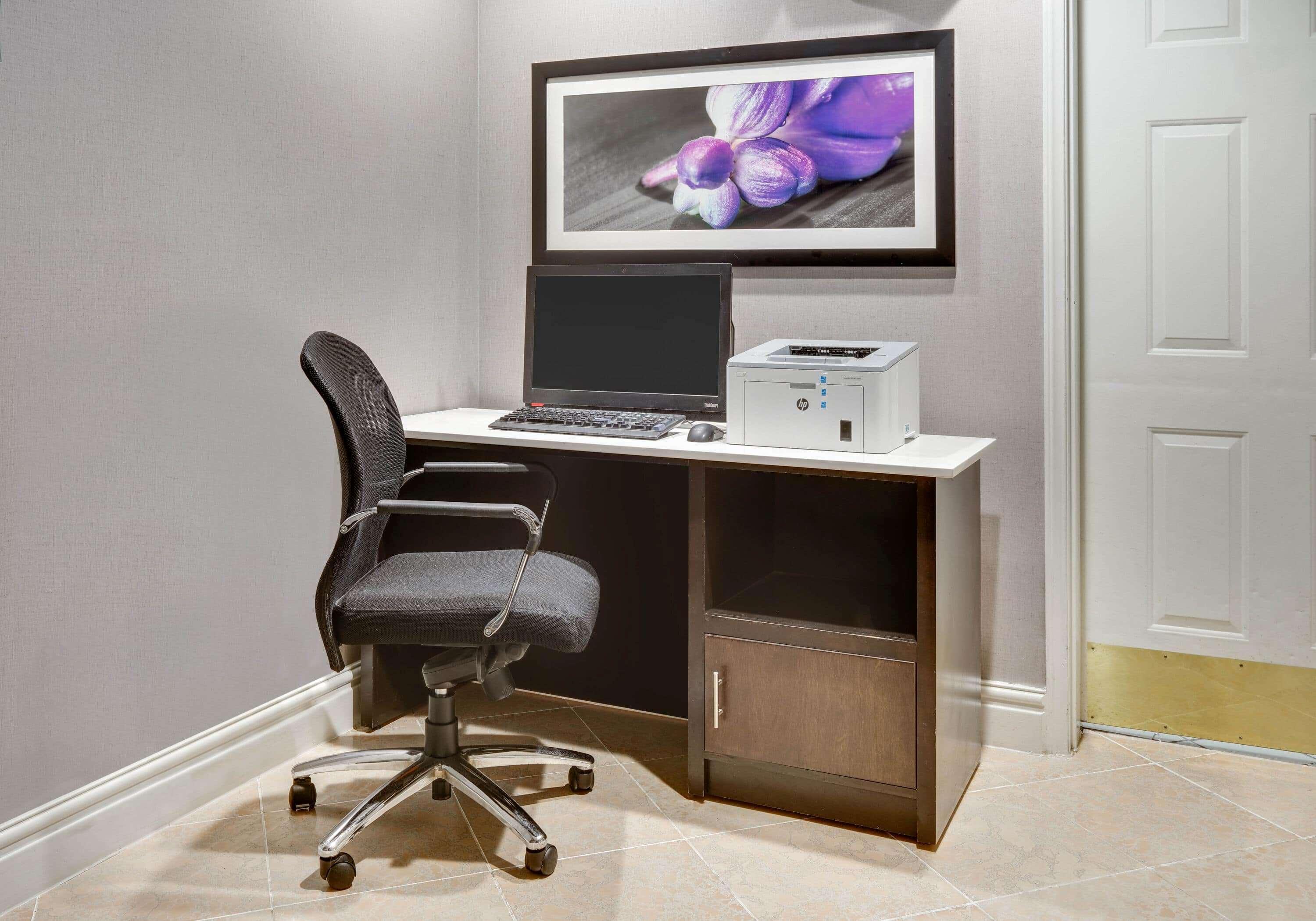 La Quinta By Wyndham Dallas - Addison Galleria Экстерьер фото