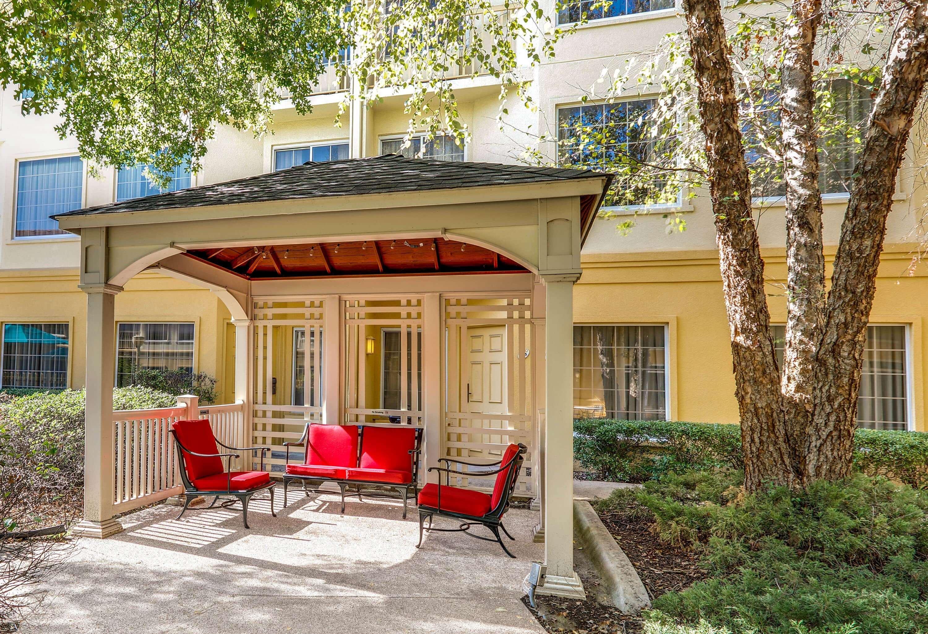 La Quinta By Wyndham Dallas - Addison Galleria Экстерьер фото