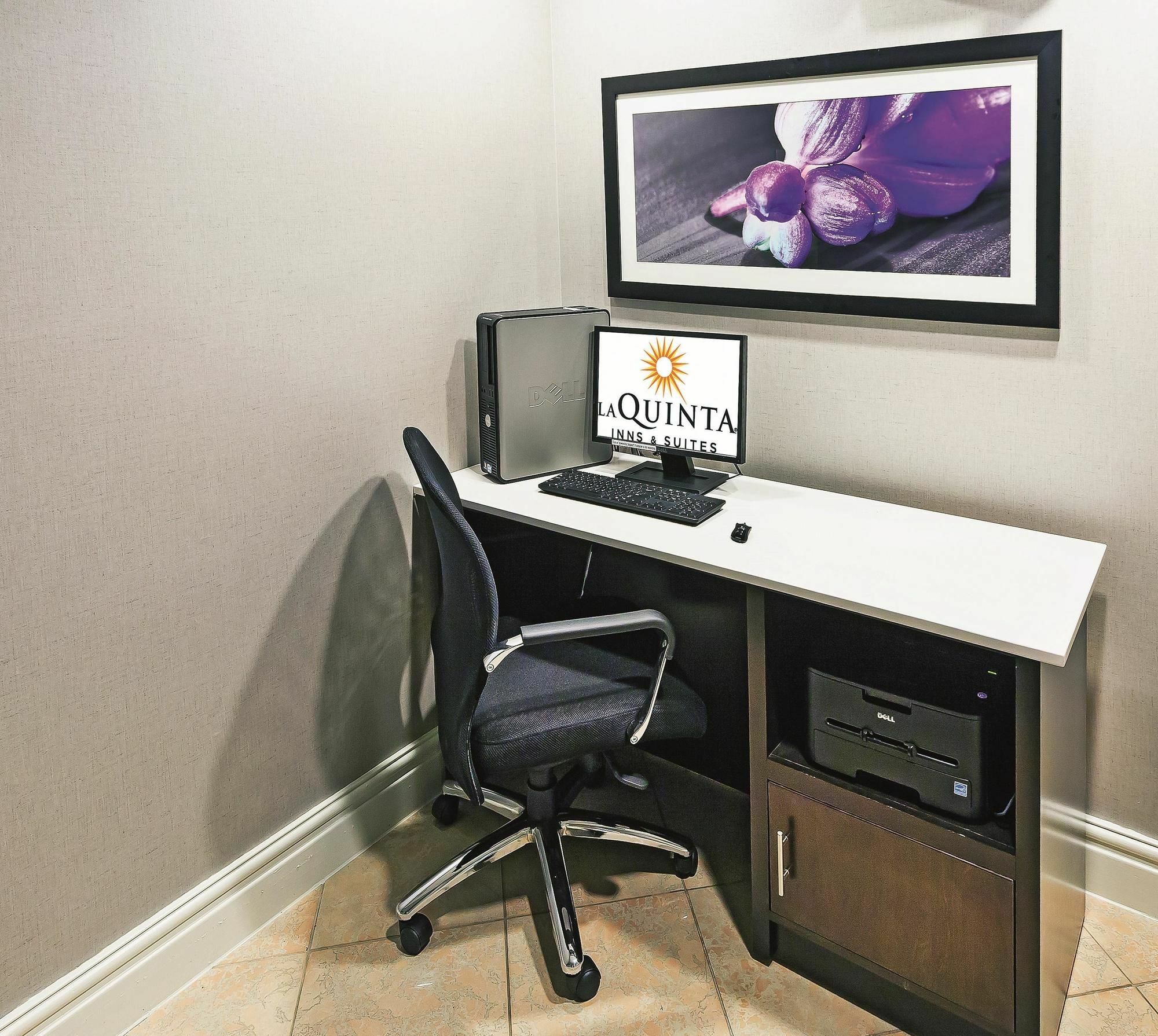 La Quinta By Wyndham Dallas - Addison Galleria Экстерьер фото